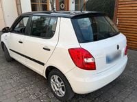 Gebraucht Skoda Fabia 60 PS (44 kW) 2009 Weiß Limousine