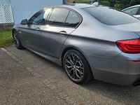Gebraucht BMW 550 408 PS (300 kW) 2012 Grau Limousine