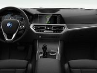Gebraucht BMW 330e Advantage 292 PS (214 kW) 2022 Grau Kombi