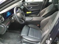 Gebraucht Mercedes E400 Avantgarde 330 PS (242 kW) 2022 Nautikblau metallic Kombi