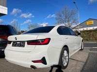 Gebraucht BMW 320 Advantage 190 PS (139 kW) 2021 Alpinweiss iii uni (300) Limousine