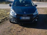 Gebraucht Peugeot 208 82 PS (60 kW) 2017 Grau Kleinwagen