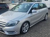 Gebraucht Mercedes B200 136 PS (100 kW) 2012 Silber Kleinwagen
