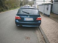 Gebraucht BMW 525 170 PS (125 kW) 2007 Blau Kombi