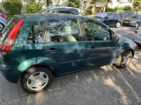 Gebraucht Ford Fiesta Ghia 80 PS (58 kW) 2003 Grün Kleinwagen