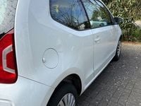 Second-hand VW up! 60 CP (44 kW) 2016 Alb Hatchback