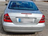 Usata Mercedes E200 163 CV (119 kW) 2004 Argento Berlina