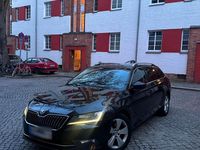 Gebraucht Skoda Superb 190 PS (139 kW) 2016 Schwarz Kombi