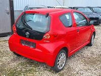 Gebraucht Toyota Aygo 68 PS (50 kW) 2008 Rot Kleinwagen