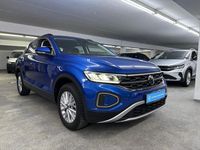 Gebraucht VW T-Roc Life 150 PS (110 kW) 2023 Blau SUV