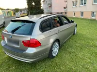 Gebraucht BMW 320 163 PS (119 kW) 2011 Blau Kombi