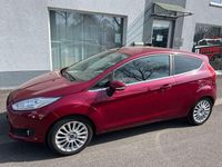 Gebraucht Ford Fiesta Titanium 80 PS (58 kW) 2013 Rot Kleinwagen