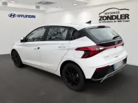 Gebraucht Hyundai i20 Select 101 PS (74 kW) 2025 Sol (weiss Kleinwagen