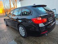 Gebraucht BMW 318 143 PS (105 kW) 2013 Schwarz Kombi