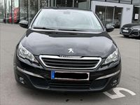 Gebraucht Peugeot 308 Access 125 PS (91 kW) 2014 Schwarz Kleinwagen