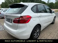 Gebraucht BMW 218 Active Tourer Advantage 140 PS (102 kW) 2018 Weiß Van / Kleinbus