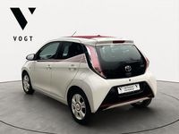 Gebraucht Toyota Aygo 69 PS (50 kW) 2017 Weiß Kleinwagen