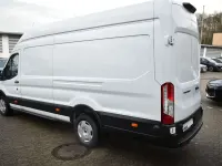 Second-hand Ford Transit Trend 176 CP (129 kW) 2025 Alb Monovolum
