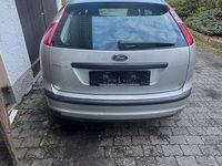 Usata Ford Focus 101 CV (74 kW) 2006 Argento Berlina