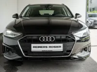 Gebraucht Audi A4 Basis 150 PS (110 kW) 2022 Mythosschwarz metallic Kombi