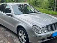 Gebraucht Mercedes E240 Elegance 177 PS (130 kW) 2003 Silber Limousine