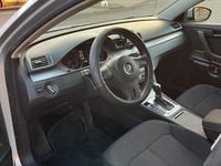 Gebraucht VW Passat Comfortline 140 PS (102 kW) 2013 Grau Limousine