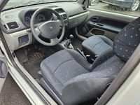 Second-hand Renault Clio II 2002 Argintiu Hatchback