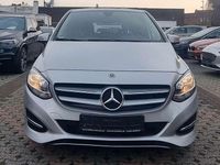 Gebraucht Mercedes B180 122 PS (89 kW) 2017 Polarsilber  metalliclack Van / Kleinbus