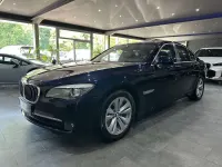 Gebraucht BMW 750 408 PS (300 kW) 2009 Imperialblau Limousine