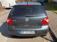 Gebraucht VW Polo 75 PS (55 kW) 2004 Blau Kleinwagen