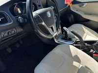 Second-hand Volvo V40 150 CP (110 kW) 2013 Gri Hatchback
