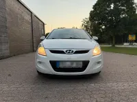 Gebraucht Hyundai i20 76 PS (55 kW) 2010 Weiß Kleinwagen