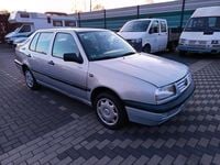 Second-hand VW Vento 90 CP (66 kW) 1996 Gri Berlinǎ