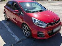 Gebraucht Kia Rio 99 PS (72 kW) 2015 Rot Kleinwagen