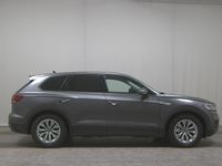 Gebraucht VW Touareg 231 PS (169 kW) 2022 Grau SUV