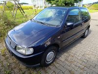 Gebraucht VW Polo 60 PS (44 kW) 1998 Blau Kleinwagen