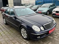 Gebraucht Mercedes E240 Avantgarde 177 PS (130 kW) 2002 Blau Limousine