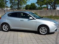 Gebraucht Alfa Romeo Giulietta Turismo 140 PS (102 kW) 2012 Silber Limousine