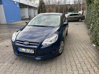 Gebraucht Ford Focus SYNC Edition 101 PS (74 kW) 2014 Blau Limousine