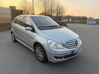 Gebraucht Mercedes B150 95 PS (69 kW) 2006 Silber Van / Kleinbus