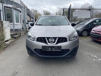 Gebraucht Nissan Qashqai Visia 117 PS (86 kW) 2011 Silber SUV