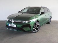 Neu Opel Astra Ultimate 145 PS (106 kW) 2026 Klover grün Kombi