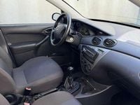 Gebraucht Ford Focus Ambiente 101 PS (74 kW) 2003 Silber Kombi