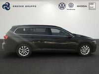 Gebraucht VW Passat Business 150 PS (110 kW) 2024 Mangangrau metallic Kombi