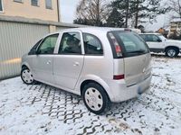 gebraucht Opel Meriva mit sehr wenig km