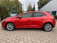 Gebraucht Renault Mégane IV Intens 132 PS (97 kW) 2016 Rot Limousine