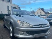 Gebraucht Peugeot 206 CC 109 PS (80 kW) 2004 Silber Cabrio