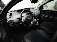 Gebraucht Lancia Ypsilon Gold 69 PS (50 kW) 2013 Schwarz Kleinwagen