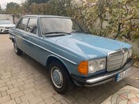 Gebraucht Mercedes 240 72 PS (52 kW) 1981 Blau Limousine