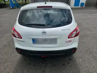 Gebraucht Nissan Qashqai 141 PS (103 kW) 2013 Weiß SUV